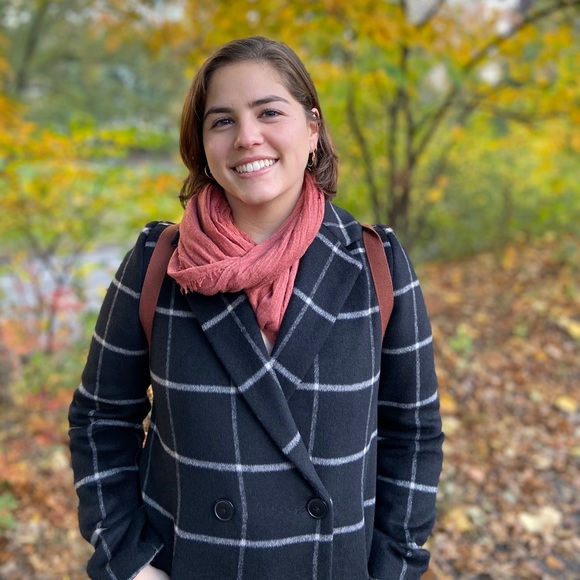 Meet your Posher, Fernanda - Picture 12 of 16